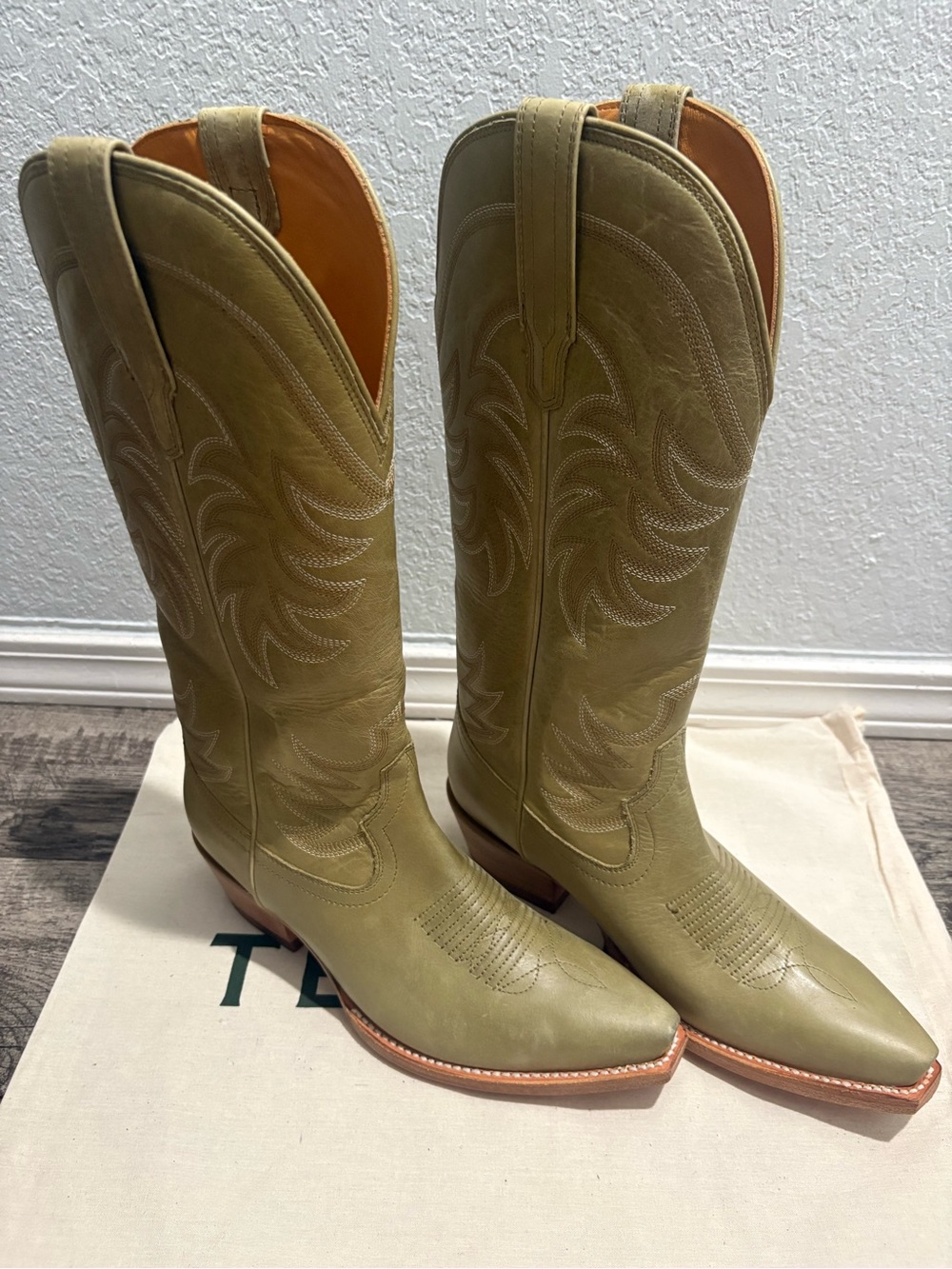 Tecovas Annie Light Sage Leather Cowboy Boots size 9.5